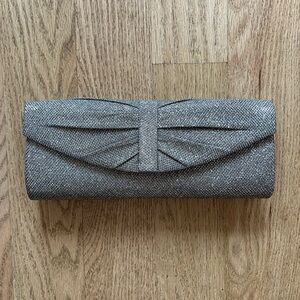 Versatile silver Jessica McClintock Clutch